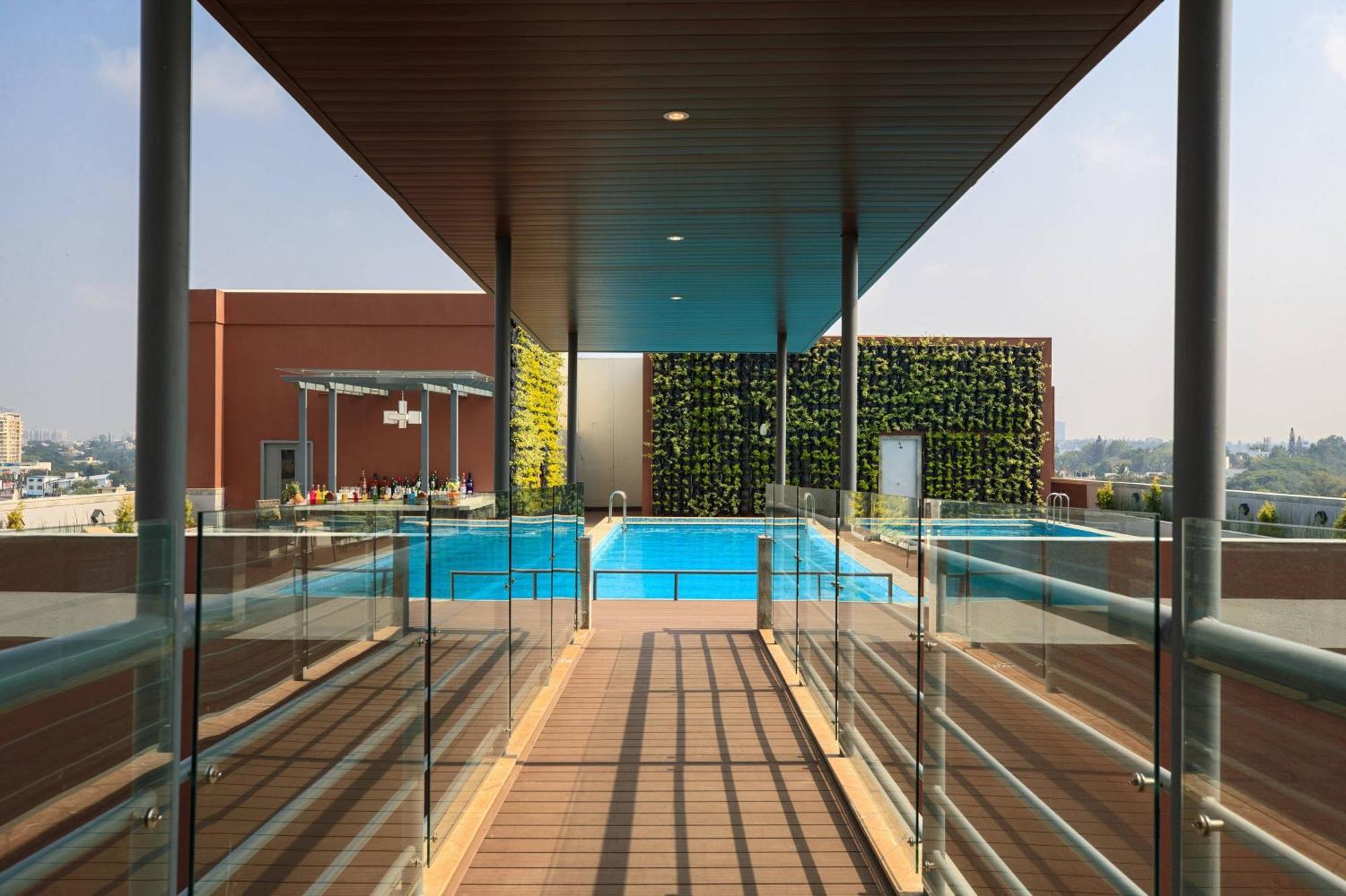 Renaissance Bengaluru Race Course Hotel Exterior foto
